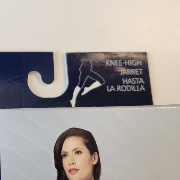 Sigvaris Medical Compression Hosiery / Knee-High / LL / Graphite / 843CLLW91 - Picture 6 of 6